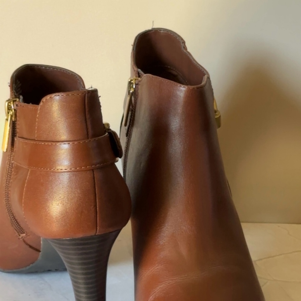 Bandolino Chestnut Heeled Boots